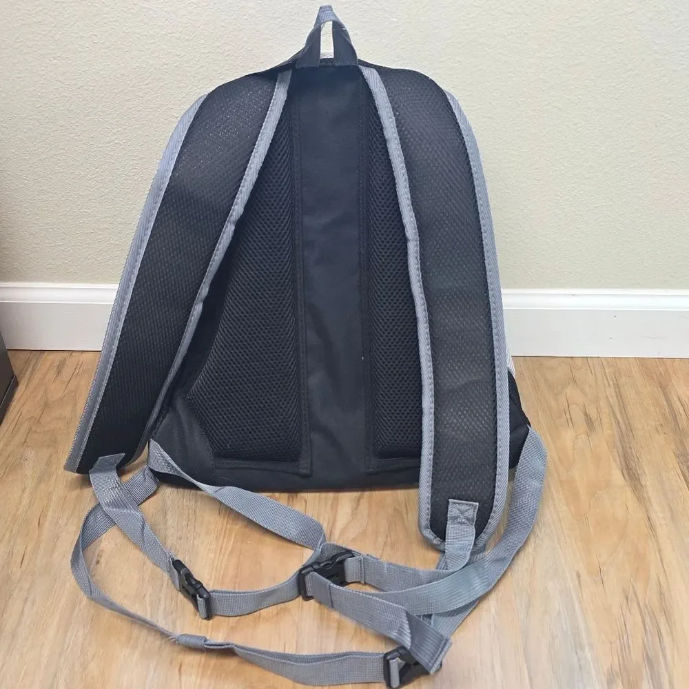 🔸️NWT Gray & Black Breathable Small Pet Travel Carrier Backpack